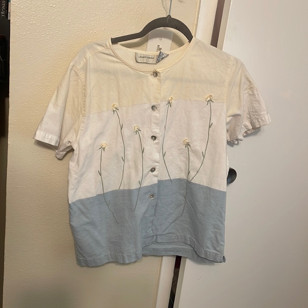 Beautiful 3-D Flower Button Down